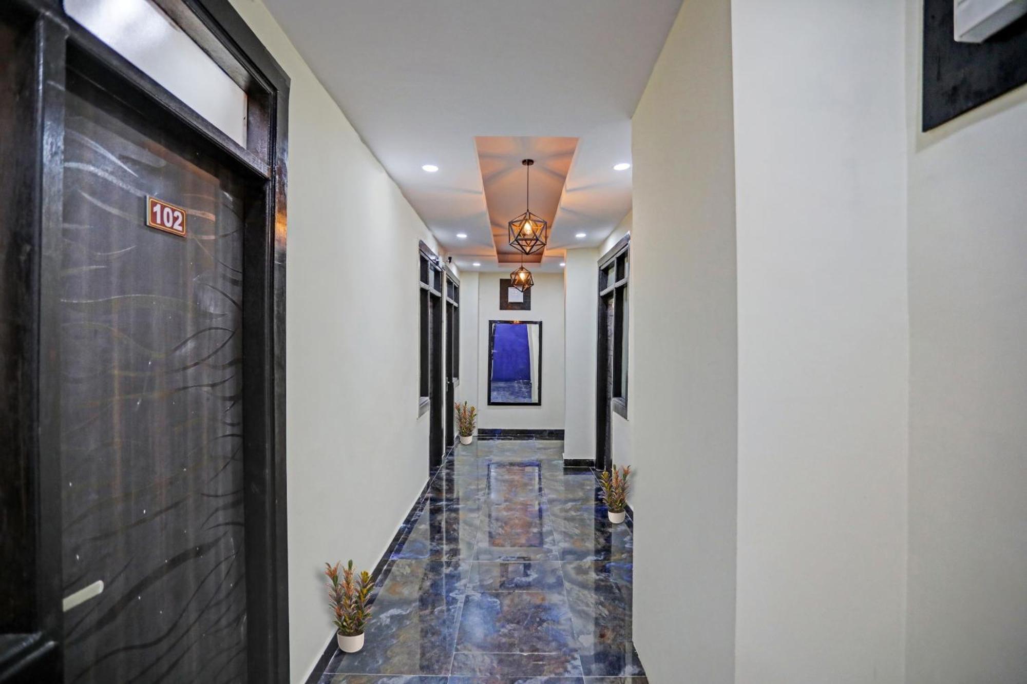 Flagship Grand Imperial Near Worlds Of Wonder Hotel Kalkaji Devi Exterior photo